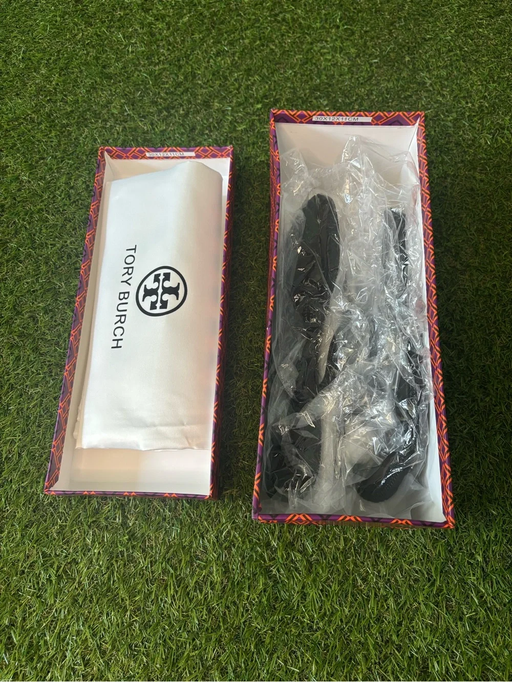 Tory Burch Sandals Black with gems Size 6-6.5